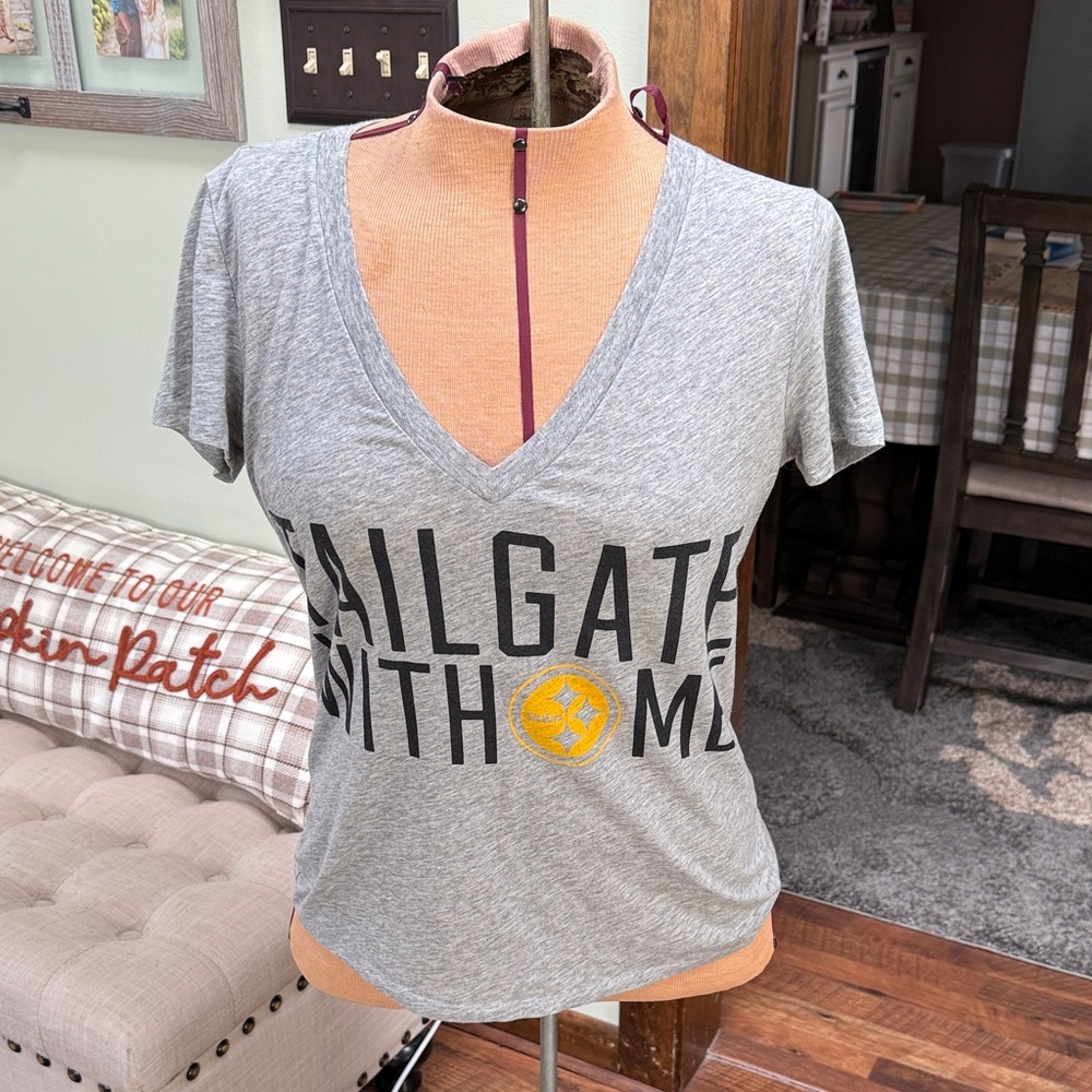 PINK Victoria's Secret Heather Gray Tee
